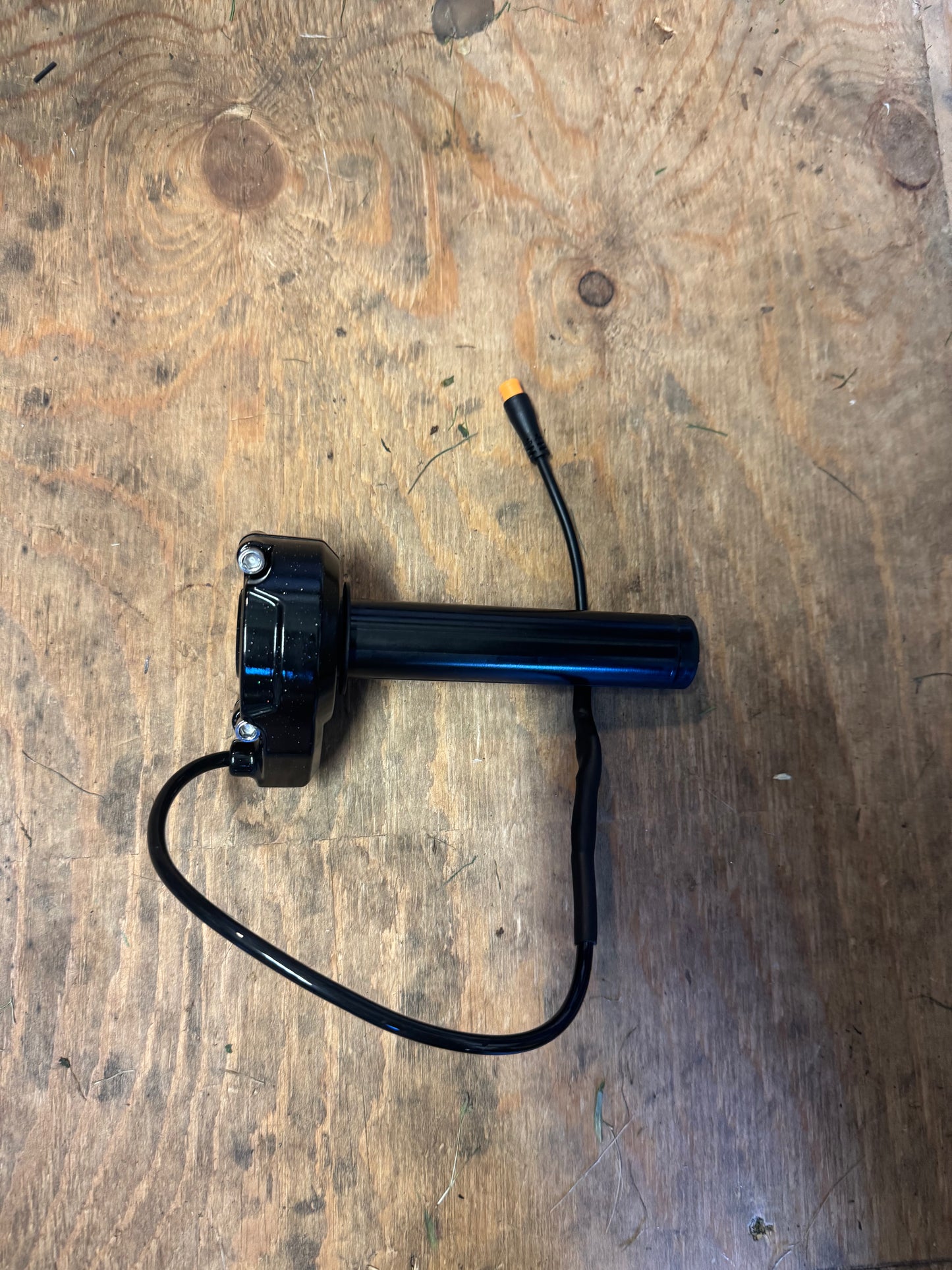 Håndloddet Sur-Ron Throttle